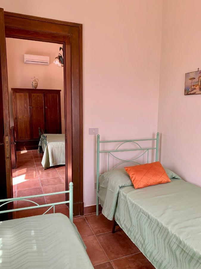 גיארדיני נאקסוס B&B Villa Vittoria מראה חיצוני תמונה