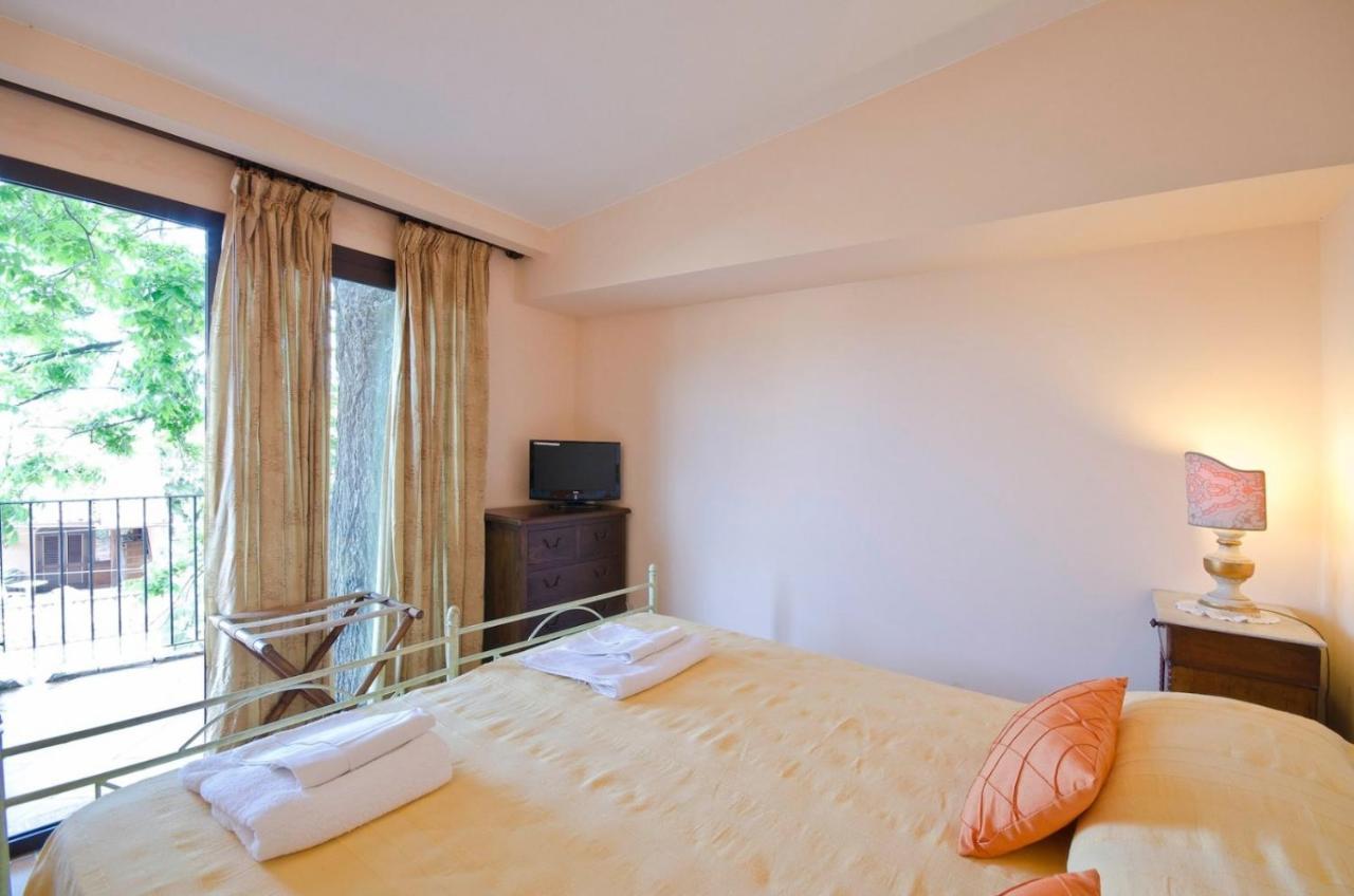גיארדיני נאקסוס B&B Villa Vittoria מראה חיצוני תמונה