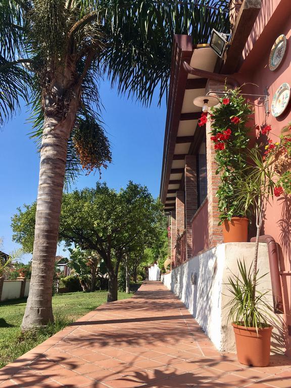 גיארדיני נאקסוס B&B Villa Vittoria מראה חיצוני תמונה